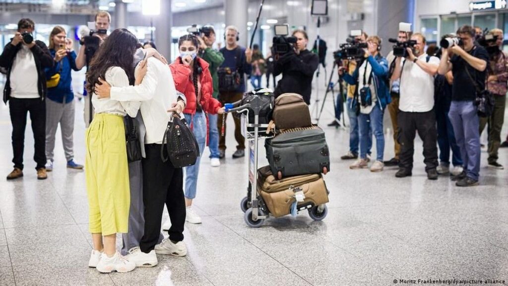 Jerman Hentikan Program Pemindahan Warga Afganistan Meski Janji Sebelumnya