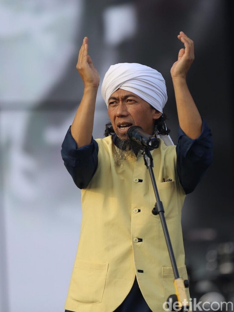 Yukie PAS Band Jalani Operasi Kepala Usai Kecelakaan di Bandung