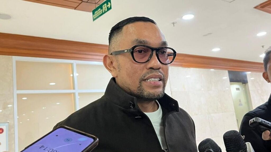 Ahmad Sahroni Minta Kepolisian Usut Temuan Ratusan Senjata di Jaksel