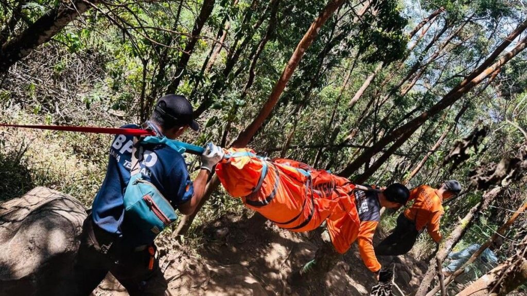 Pendaki Remaja Tewas di Puncak Sejati Gunung Sumbing