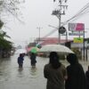 Hujan Deras Picu Banjir dan Longsor di Kota Padang