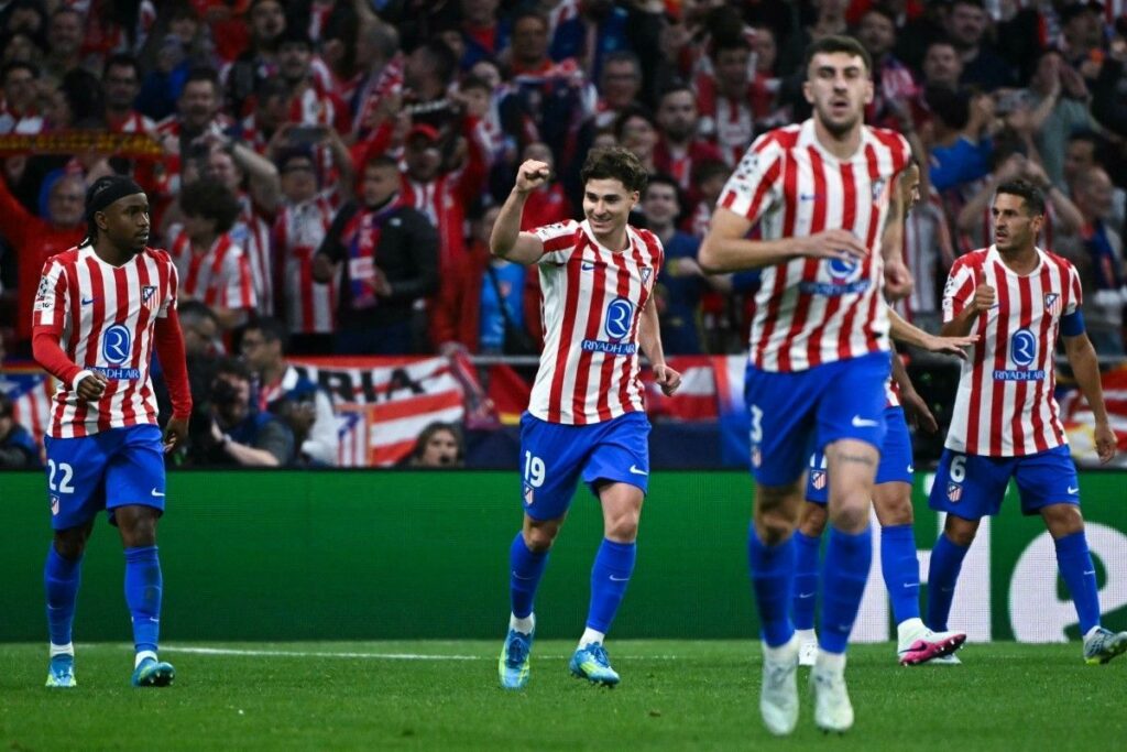 Simeone Tegaskan Julian Alvarez Tetap Andalan Atletico