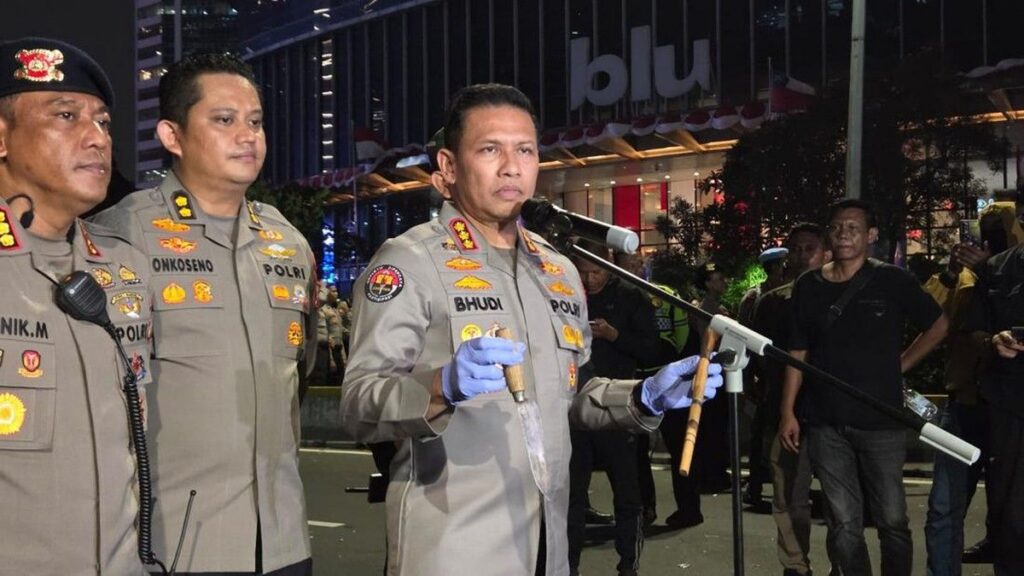 Polisi Usut Temuan Pisau dan Golok Saat Demo di Tosari Jakarta