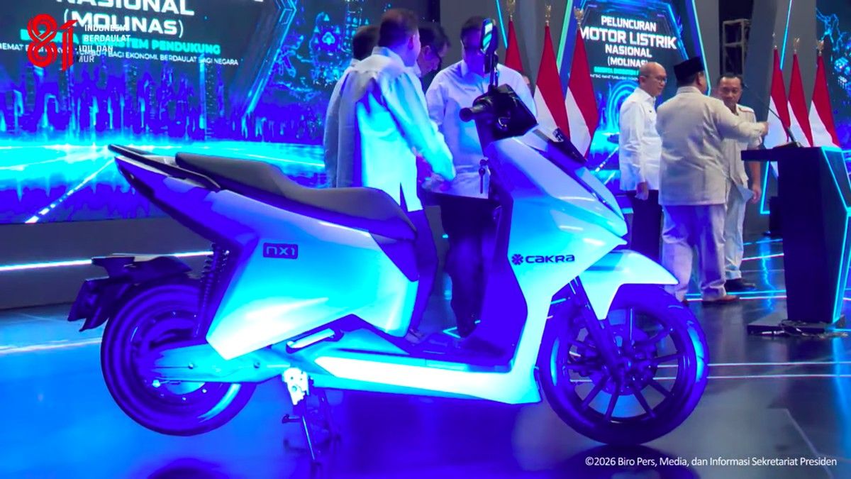 Presiden Prabowo Resmikan Motor Listrik Nasional Cakra NX1 di Pabrik Alva